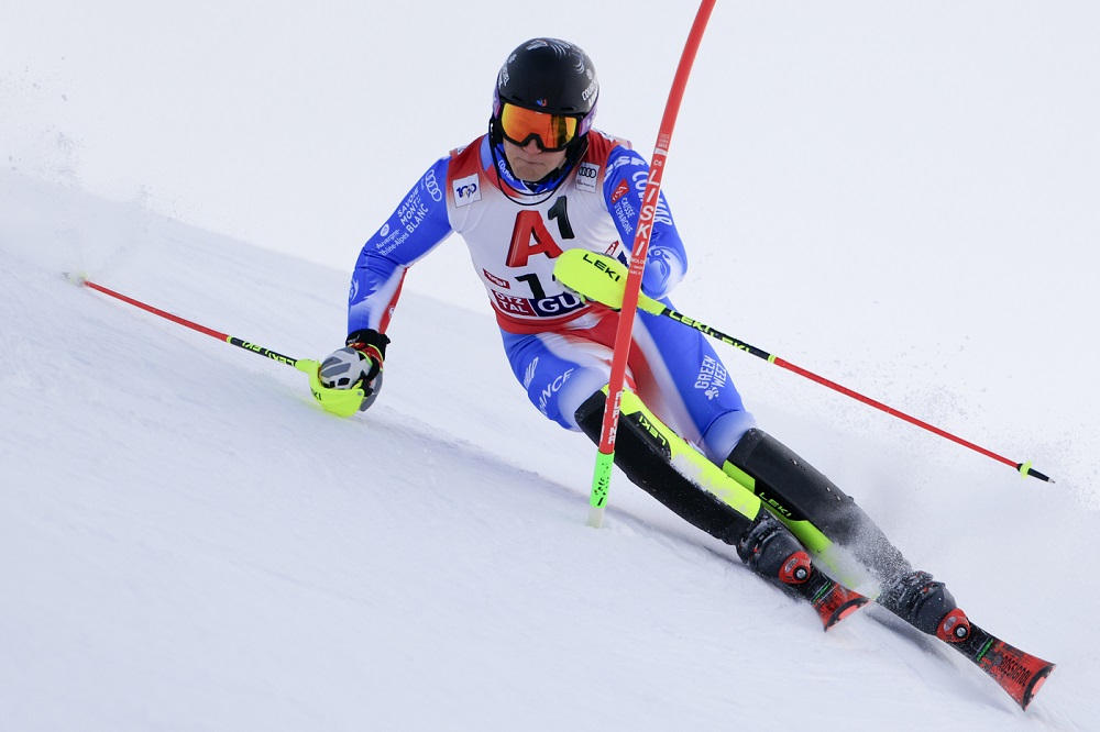 Steven Amiez comanda lo slalom della Val d’Isere davanti a Kristoffersen e Feller, italiani lontani