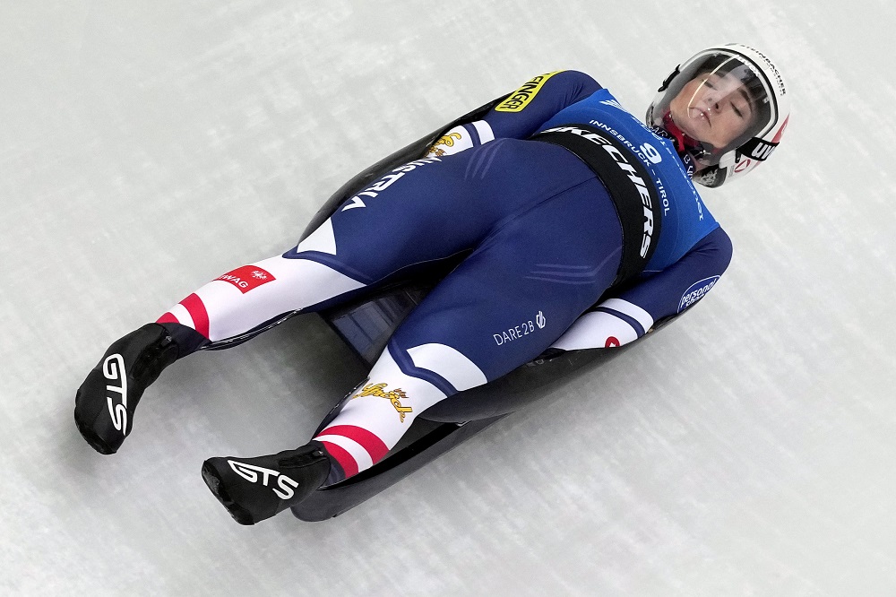 Slittino, c’è anche l’Italia! Azzurri sul podio nel Team Relay a Oberhof dopo un duro inizio di stagione