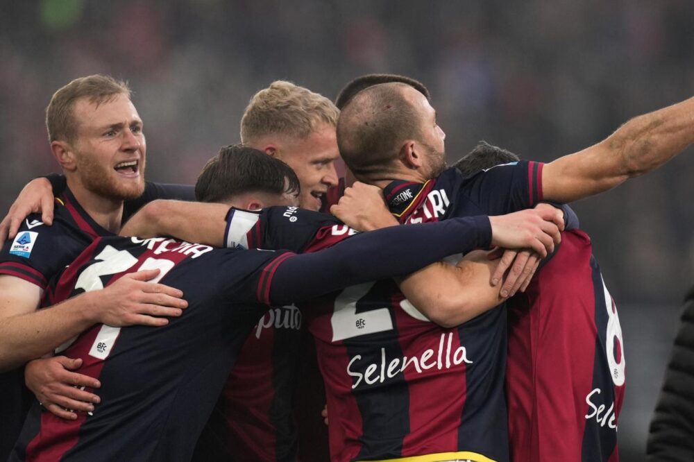 Il Bologna ferma la Fiorentina, il Milan pareggia, colpaccio Como contro la Roma