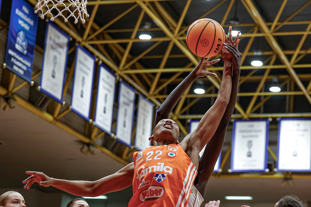 Basket femminile, Serie A1: vittorie importanti per Schio e Faenza. In 4 in bilico tra playoff e playout