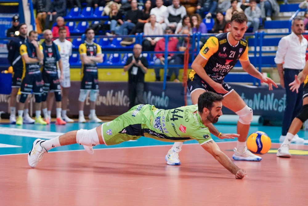 Volley, Grottazzolina sorprende Monza all’Opiquad Arena e conquista la prima vittoria in SuperLega