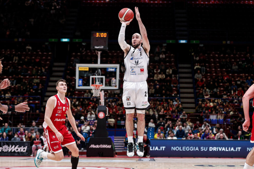 Basket: cadono Milano e Bologna, Kuhse e Burnell fanno gioire Tortona e Brescia