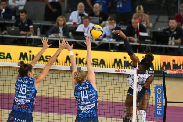 Volley Femminile Stavolta Milano Conegliano Vale La Finale Del