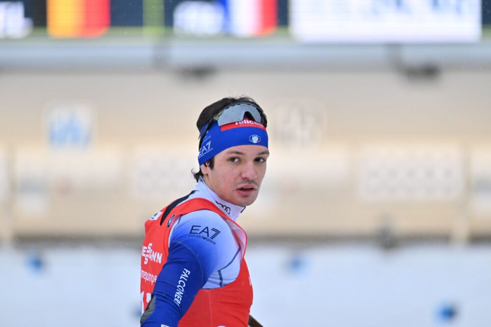 Biathlon, Tarjei Boe trionfa nella Mass Start a Le Grand Borndard nel dominio norvegese. 14° Giacomel