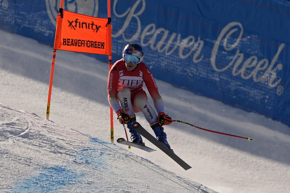 Sci alpino, Odermatt vince il duello con Sarrazin nel superG di Beaver Creek. Azzurri fuori dalla Top 10