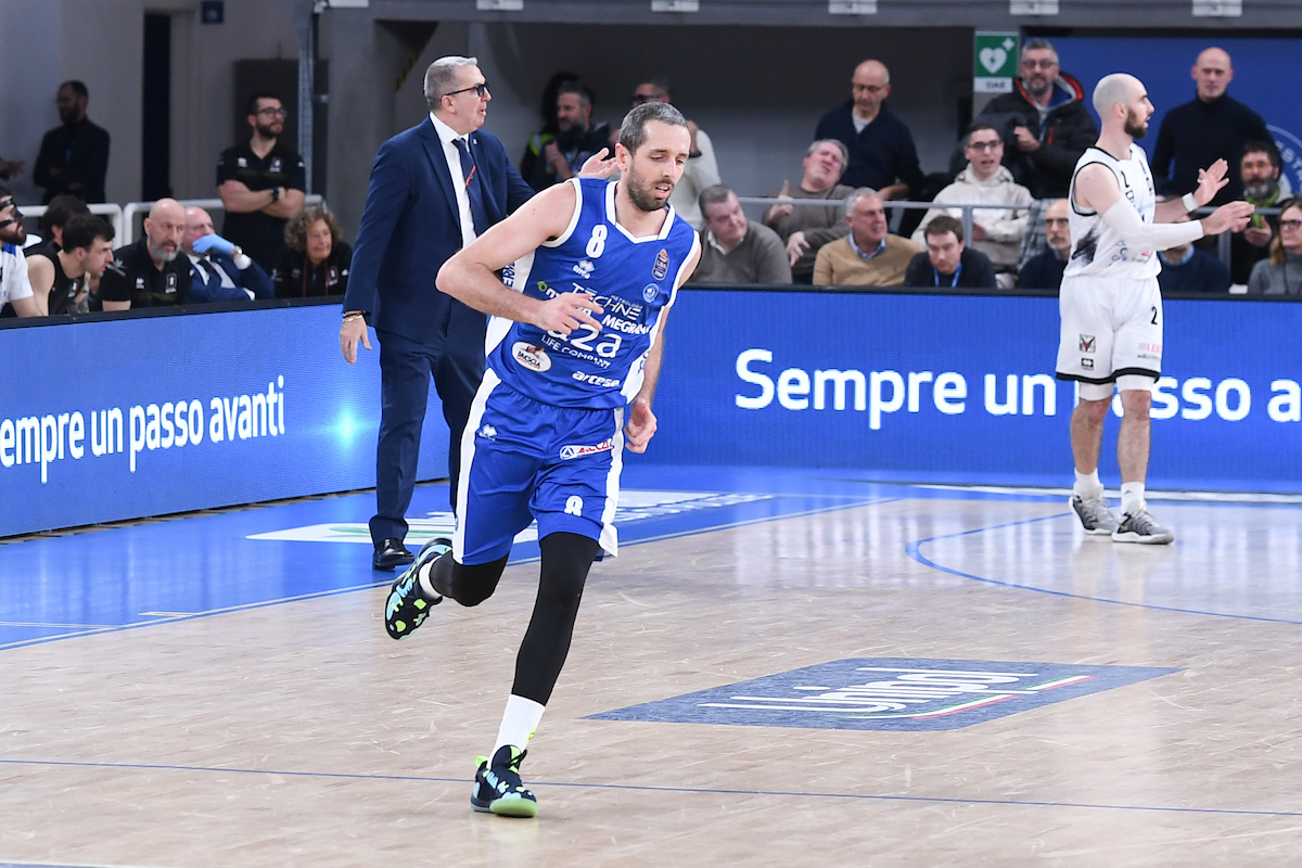 Basket, Trapani vuole sognare in casa con Pistoia. Sfide esterne per Brescia, Trento e Bologna. Cremona Scafati, sfida caldissima