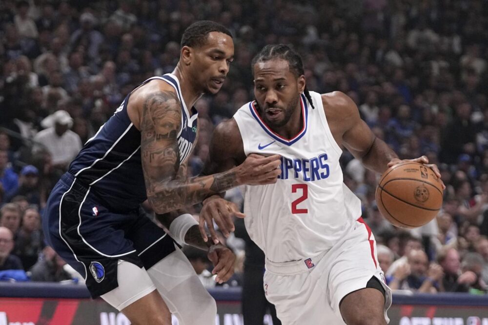 NBA, i risultati della notte (5 gennaio): torna Leonard e i Clippers vincono. New York ko, Jokic vince il duello con Wembanyama