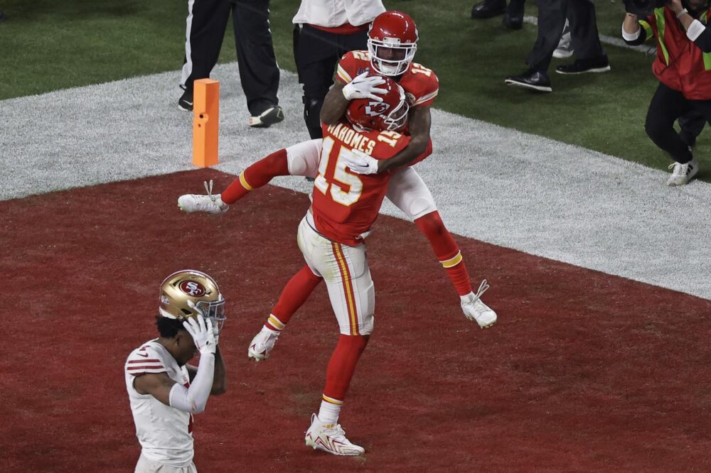 LIVE Philadelphia Eagles-Kansas City Chiefs 40-22, Super Bowl 2025 in DIRETTA: trionfo e dominio per Jalen Hurts e compagni