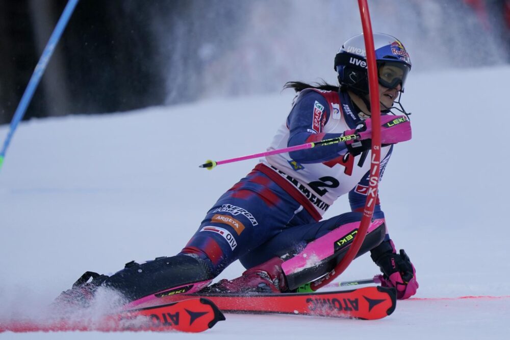 Ljutic e Holdener appaiate nell’incerto slalom di Kranjska Gora. In crescita Peterlini