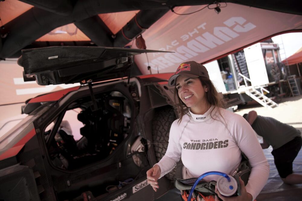 Dakar 2025: tutte le donne in gara. Fari puntati su Gutierrez. Sandra Gomez unica tra le moto