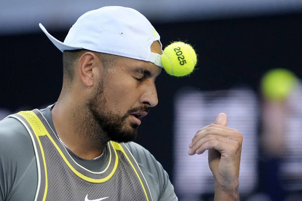 L’alibi di Nick Kyrgios: “Non stavo bene fisicamente. Ho giocato solo per la gente che c’era in fila”