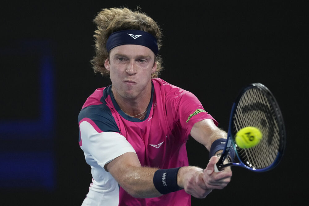 Andrey Rublev e Felix Auger Aliassime si qualificano per i quarti di finale a Montpellier