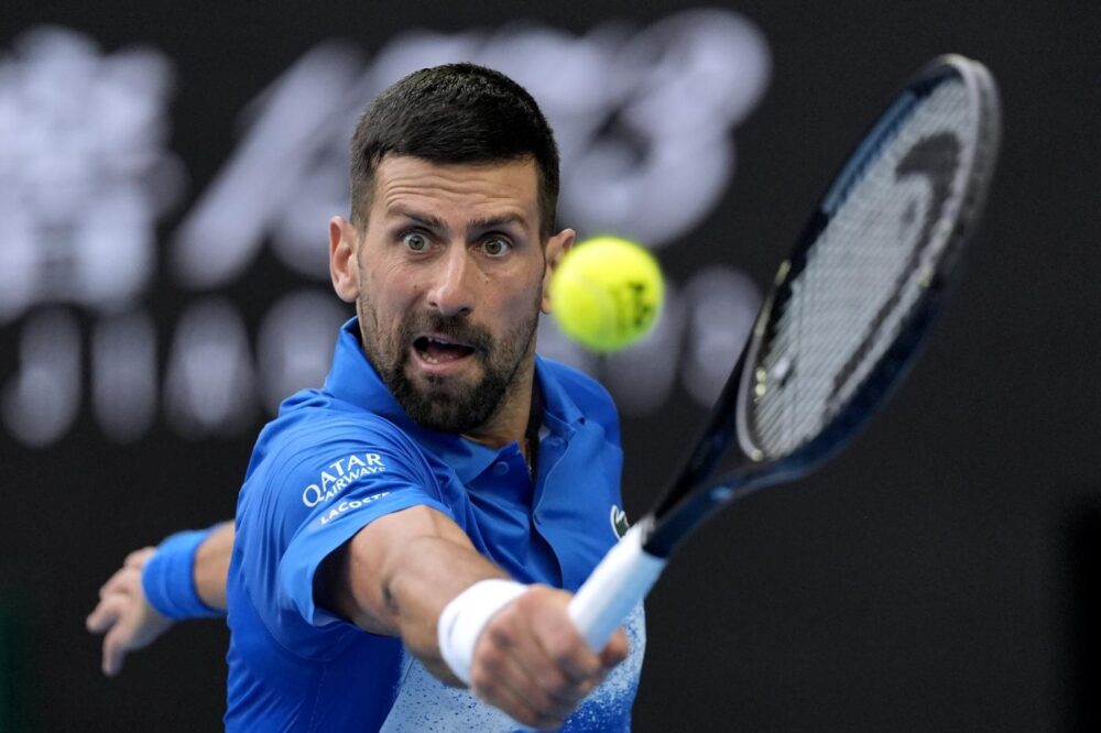 Novak Djokovic prenota la sfida con Alcaraz ai quarti, Lehecka battuto agli Australian Open