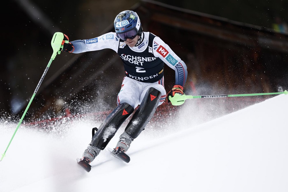 Timon Haugan al comando dopo la prima manche dello slalom di Kitzbuehel, segnali da Alex Vinatzer