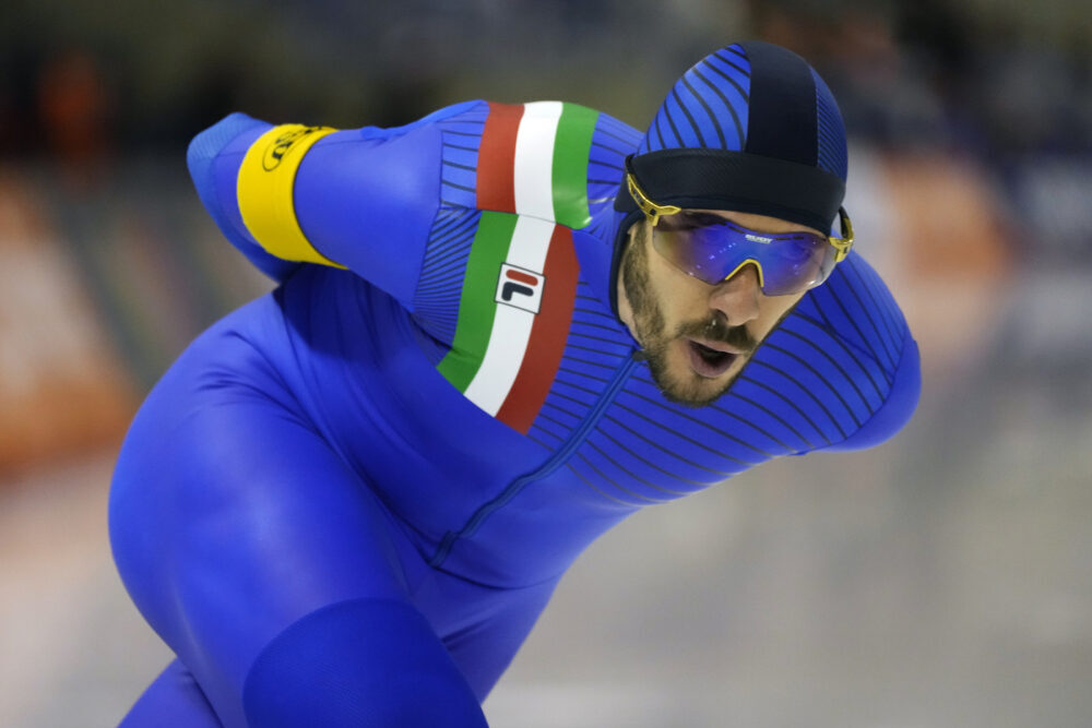 Speed skating, podi per Davide Ghiotto e Francesca Lollobrigida a Tomaszów Mazowiecki. Vince ancora Jordan Stolz