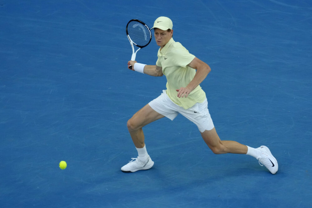 SINNER DOES IT BETTER! Semplicemente superiore: spazza via Zverev e vince ancora gli Australian Open!