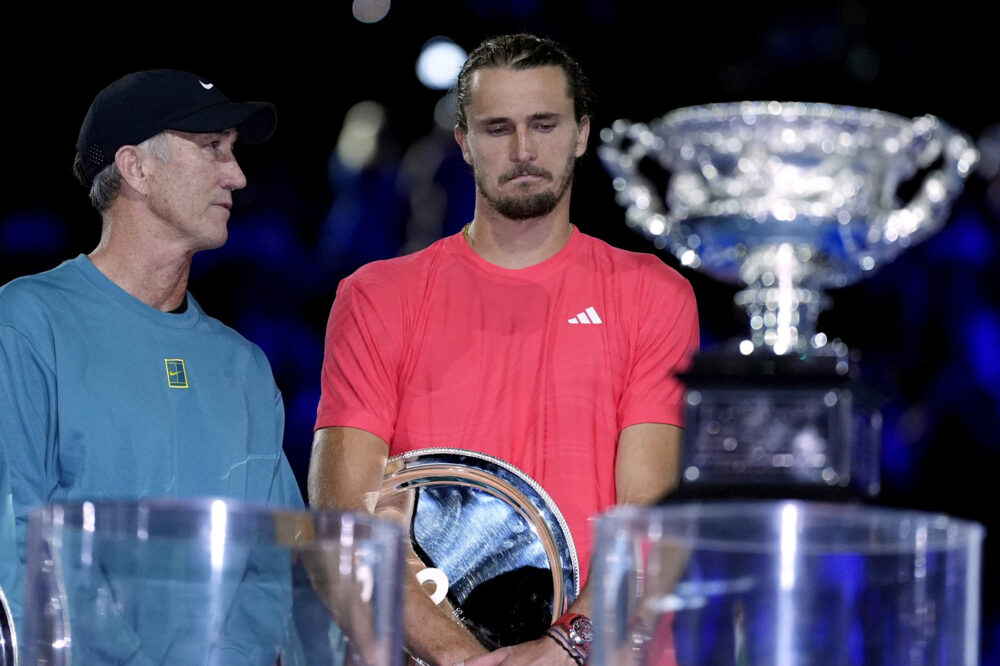 Alexander Zverev: “Sinner mi ricorda Djokovic, mi ha travolto. Possono squalificarlo? È un ragazzo fantastico”