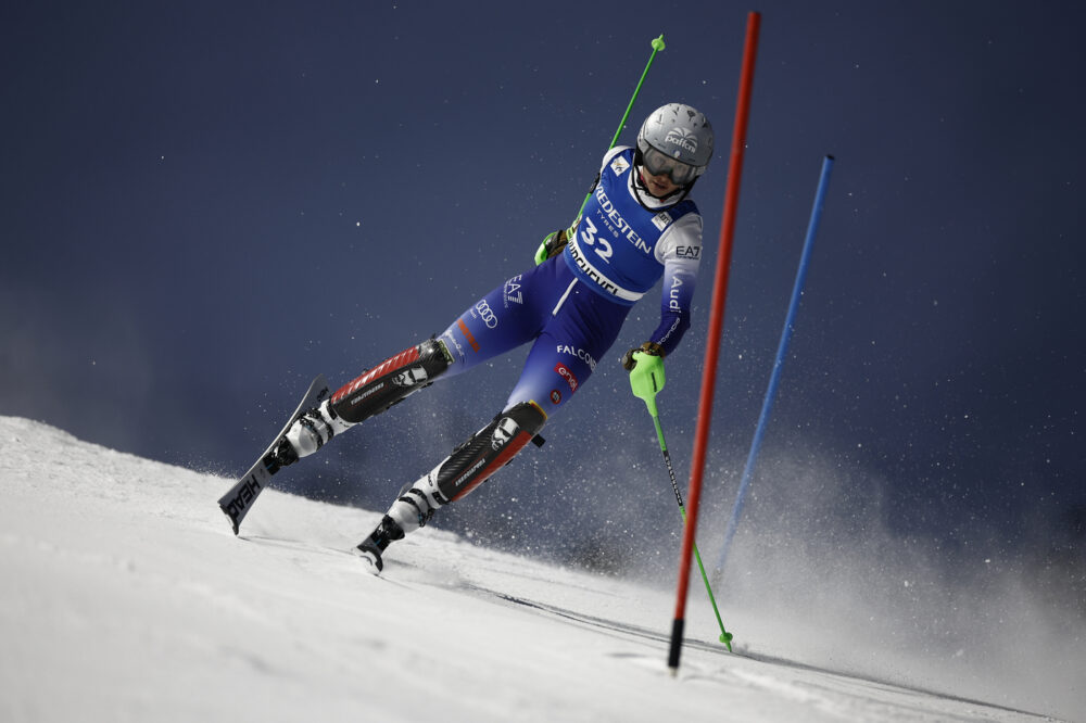 Lara Colturi miglior tempo in seconda manche a Courchevel. Ma Marta Rossetti era stata di gran lunga la più veloce per 2 intermedi…