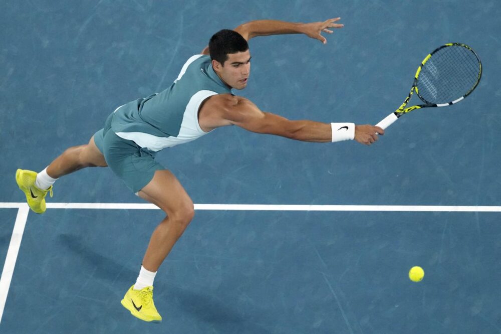 Alcaraz può sfruttare l’assenza di Sinner a Rotterdam: il possibile distacco nel ranking ATP a fine torneo