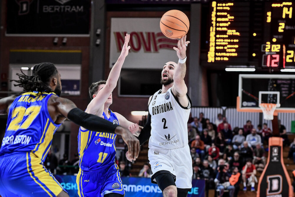 Basket, la Bertram Tortona piega i greci del Peristeri nell’andata del play in di Champions League