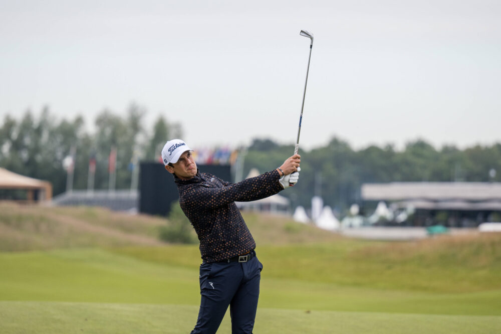 Golf, Armitage e Jordan al comando del Singapore Classic dopo il primo round. Buon avvio di Migliozzi