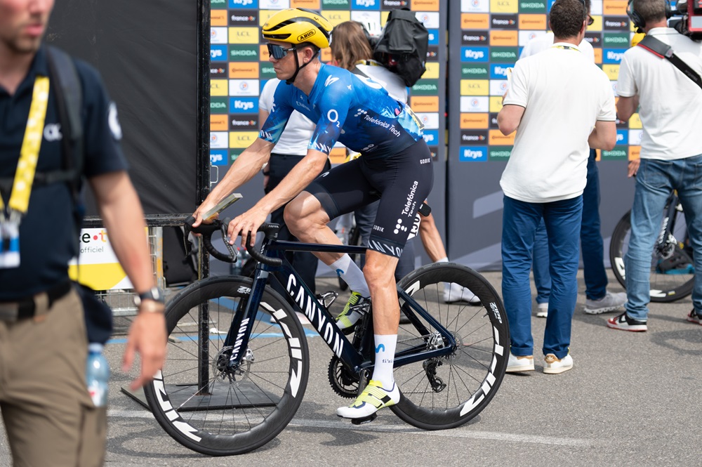 Tour Down Under, Javier Romo vince di rapina a Uraidla, tappa e maglia per lui