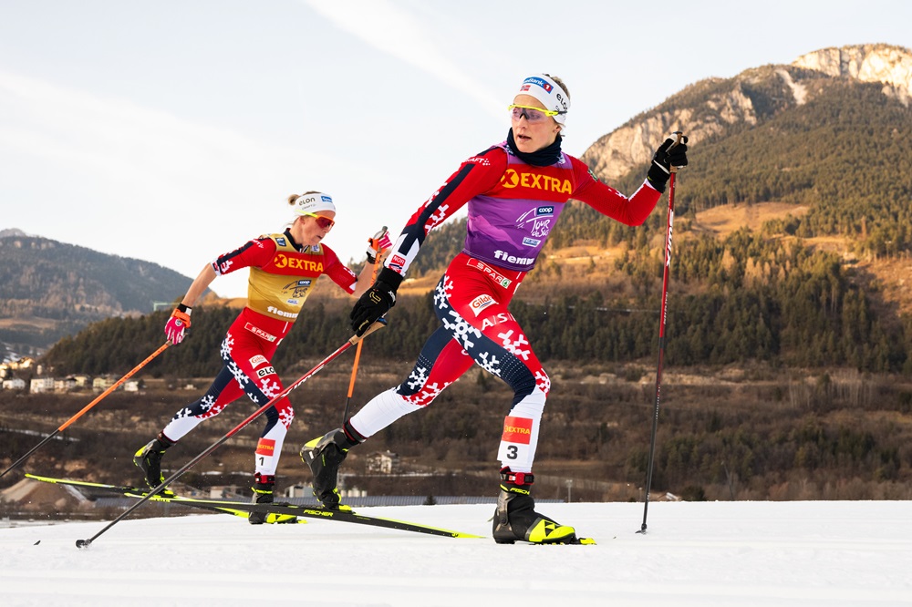 LIVE Sci di fondo, Skiathlon femminile Mondiali 2025 in DIRETTA: Ebba Andersson si conferma su Johaug. Sundling bronzo tra cadute e rimpianti