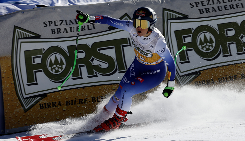 VIDEO Sofia Goggia vince la discesa di Cortina: riviviamo la gara, l’inchino al traguardo