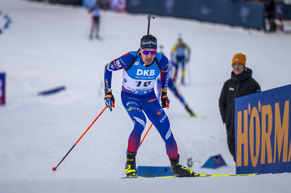 Biathlon, dominio francese nella Sprint maschile a Oberhof: vince Fillon Maillet. Azzurri attardati