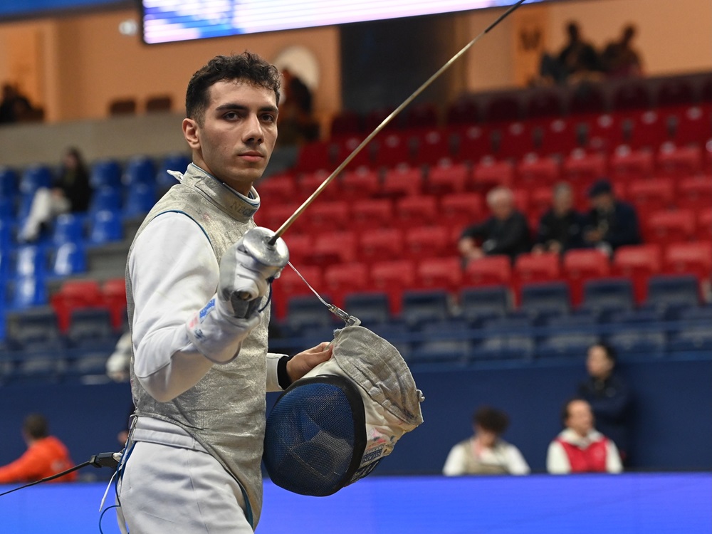 Scherma, dieci fiorettisti azzurri nel tabellone principale a Parigi