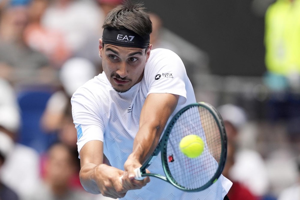 Lorenzo Sonego continua a sognare! Doma l’astro nascente Tien e accede ai quarti degli Australian Open!