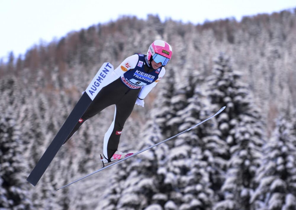 Combinata nordica femminile, Slamik primeggia nel PCR di Otepää. Bene Hagen, Armbruster in top10