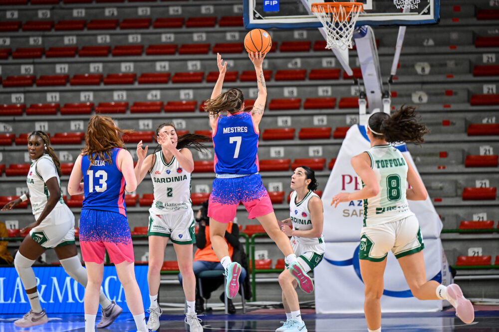 Basket EuroCup femminile 2025: Sassari perde l’andata dei quarti di finale contro Ferrol