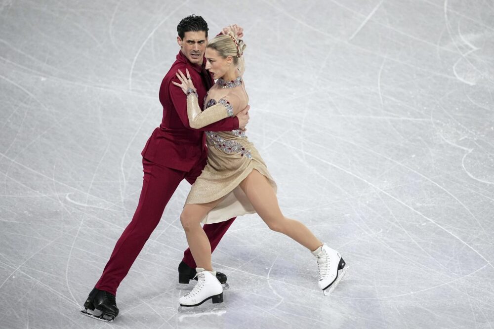 Pattinaggio di figura: sorpresa ai Four Continents 2025. Gilles-Poirier superano Chock-Bates nella rhythm dance