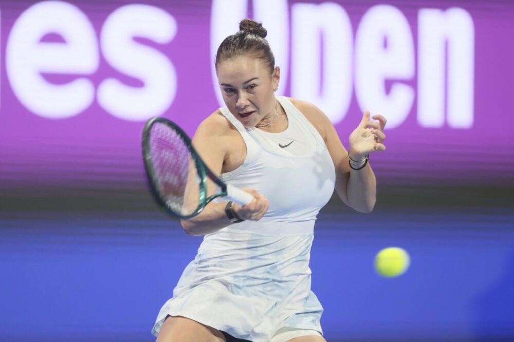 WTA Doha 2025: Anisimova interrompe l’egemonia di Swiatek. Battuta in finale Ostapenko