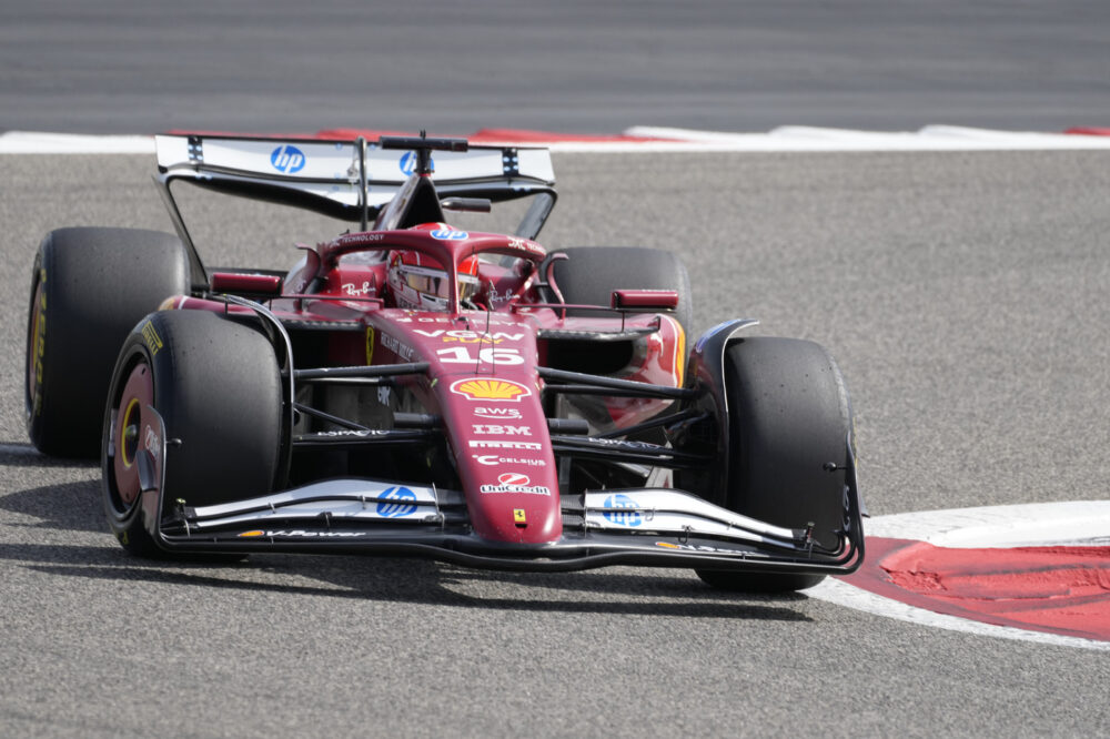 F1, Leclerc detta il passo a metà dell’ultima giornata di test a Sakhir. Molto bene Antonelli, 3° Norris