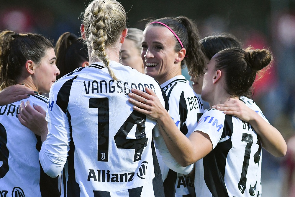 Calcio femminile, Juventus batte la Fiorentina e raggiunge la Roma in finale di Coppa Italia