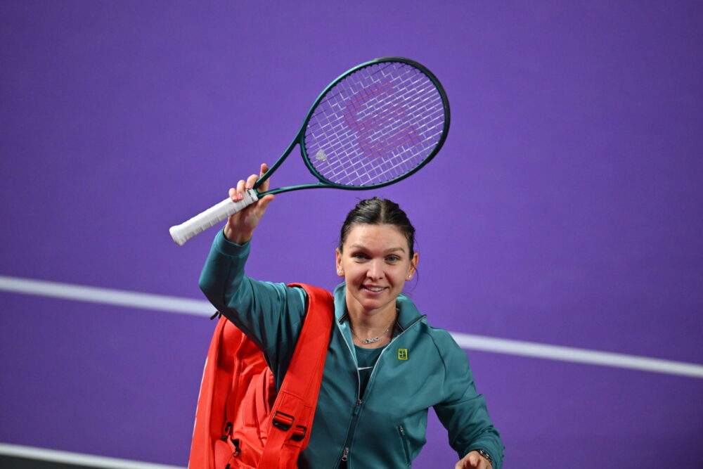 Simona Halep si ritira dal tennis, con Lucia Bronzetti a Cluj-Napoca l’ultima partita