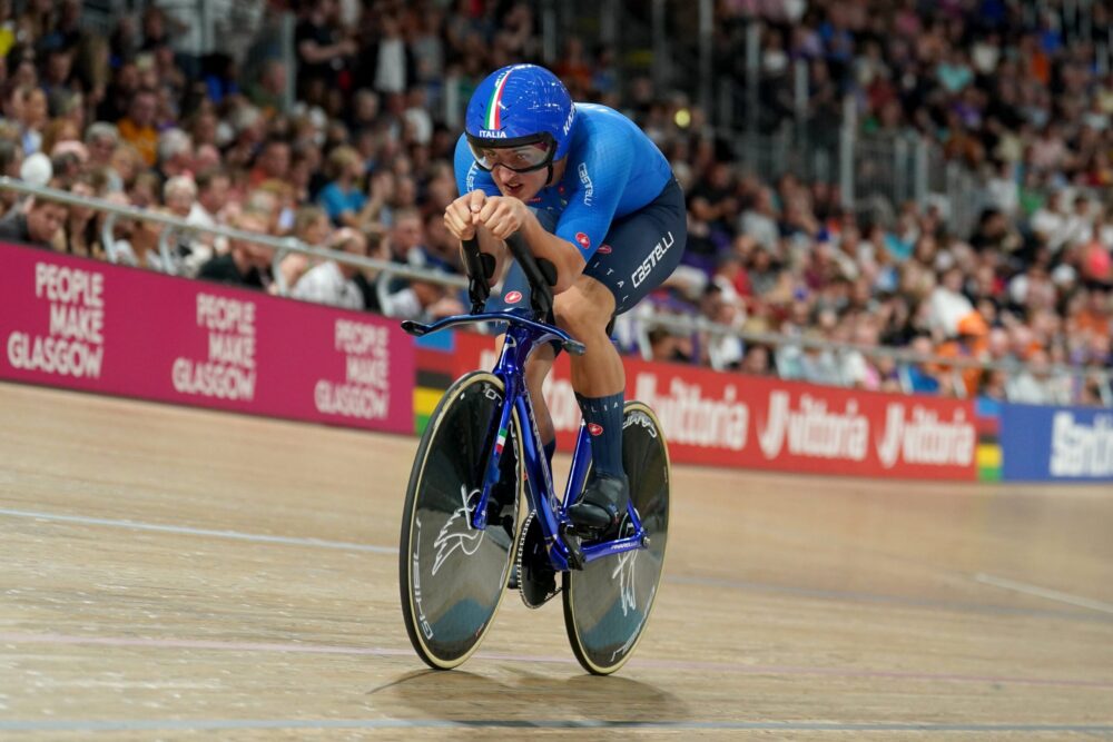 LIVE Ciclismo su pista, Europei 2025 in DIRETTA: Vece costretta alla bella nei quarti dello sprint, tocca a Baima nell’eliminazione