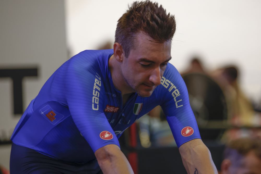 Elia Viviani delude nella gara a eliminazione agli Europei, vince Tim Torn Teutenberg