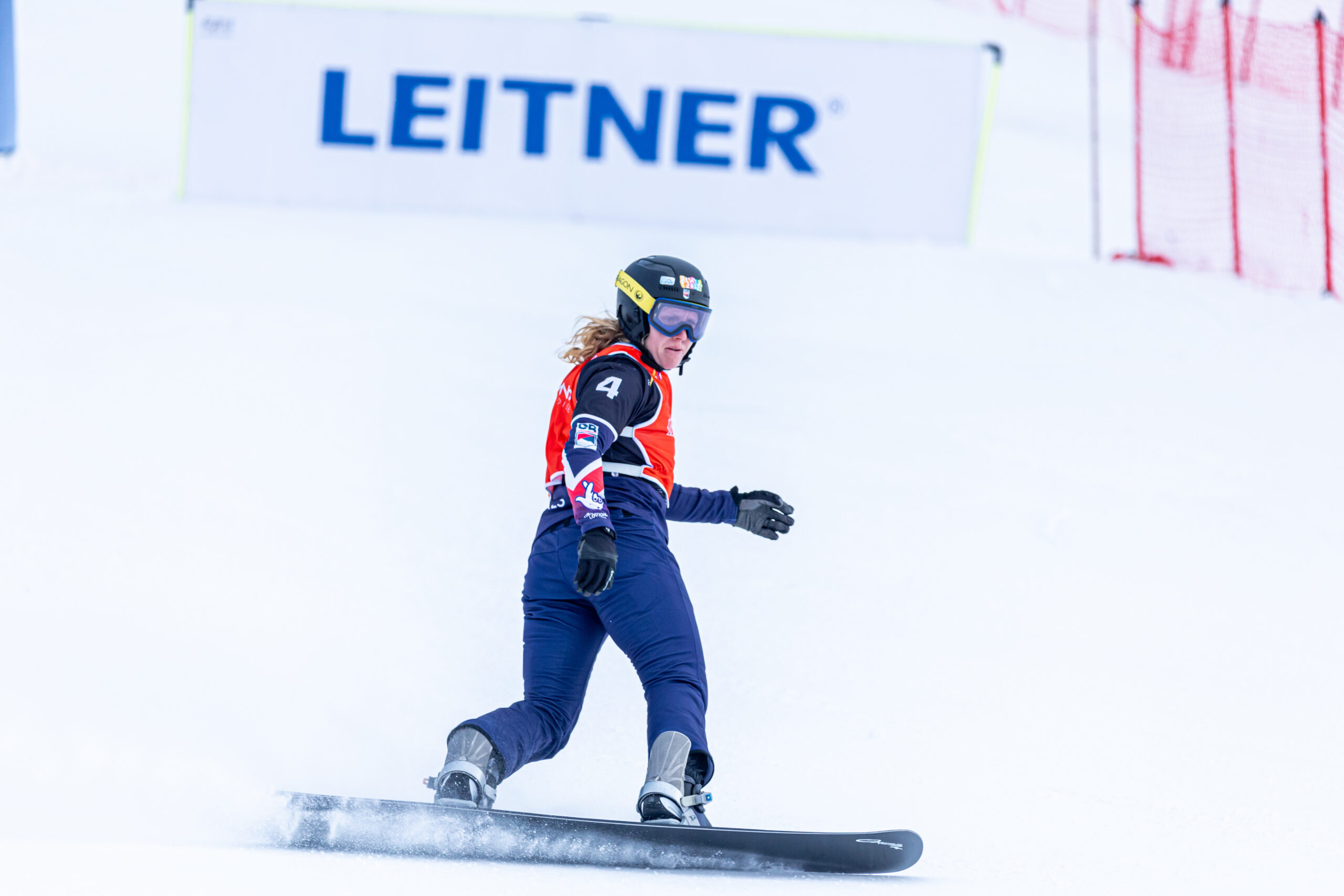 Snowboardcross: Charlotte Bankes si impone a Cortina d’Ampezzo. Solo settima Michela Moioli