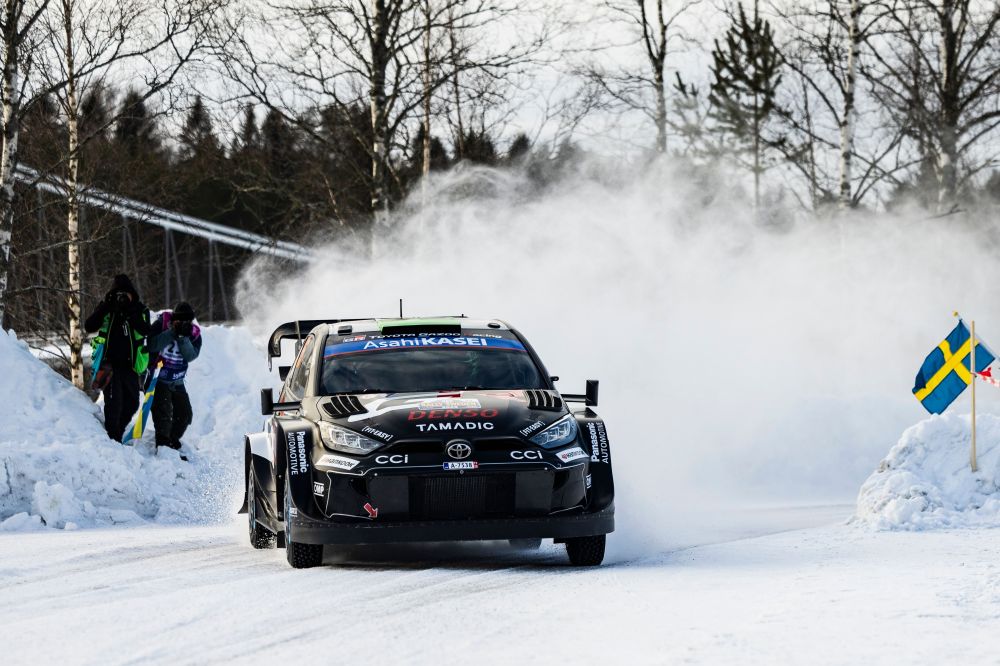 Rally Svezia 2025, Evans vince la prima speciale davanti a Tanak e Rovanpera