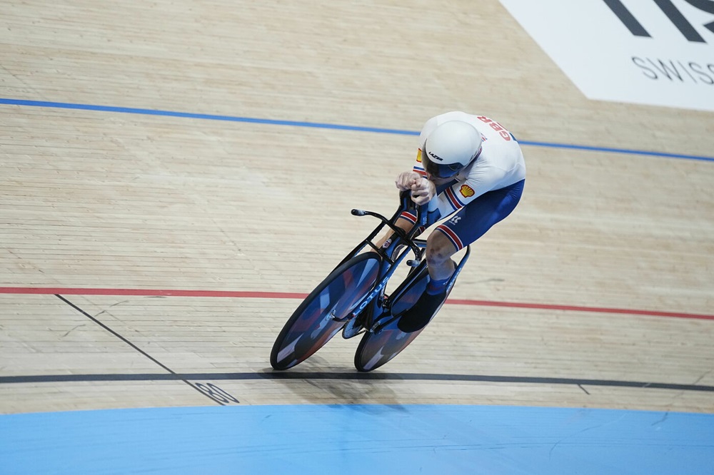 Ciclismo su pista, Renato Favero sfiora il podio europeo nell’inseguimento. Oro all’inglese Charlton