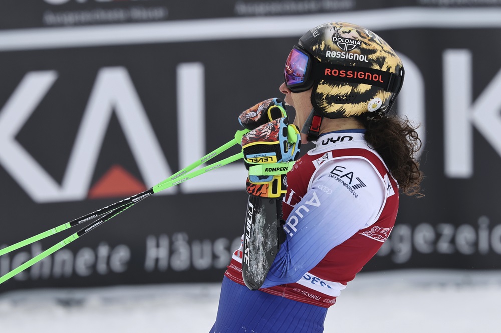 LA REGINA DELLE NEVI! Federica Brignone senza confini: vince ancora al Sestriere e allunga su Gut Behrami! Goggia sfiora il podio