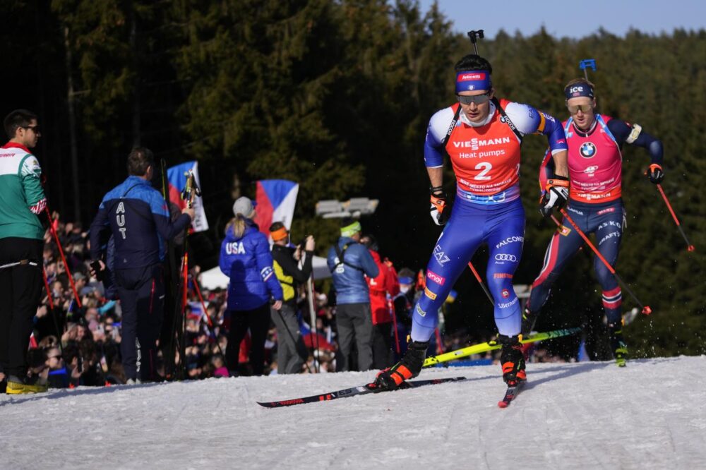 LIVE Biathlon, Short Individual maschile Pokljuka 2025 in DIRETTA: Giacomel cade e perde il podio. Vince Fak, ...