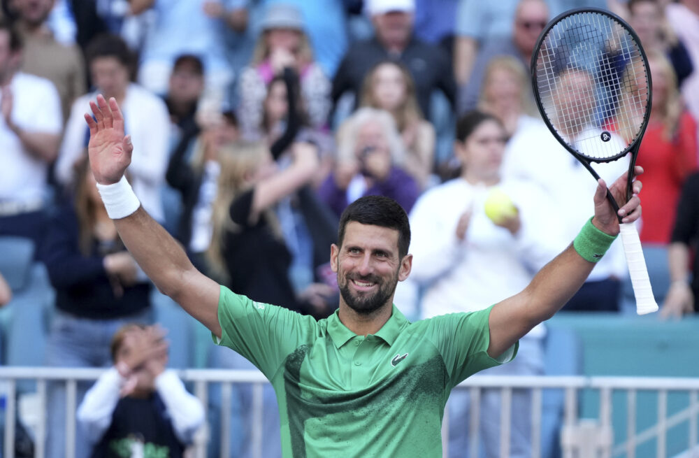 ATP Miami, Novak Djokovic raggiunge Musetti agli ottavi. Eliminati Tsitsipas e Paul